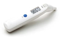 Termometro di orecchio infrarosso di Digital con approvazione LCD di FDA del CE del visualizzatore digitale
